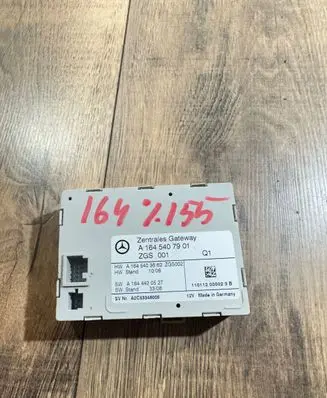 Mercedes-Benz ML W164 Gateway control module A1645403662 A1645407901 A1644420527