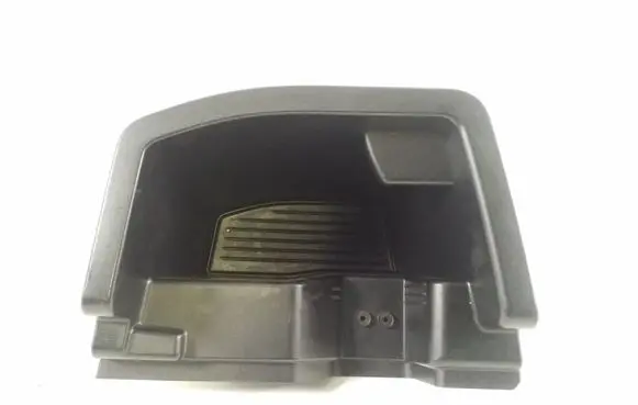 BMW 2 F46 Other trunk/boot trim element 7425335