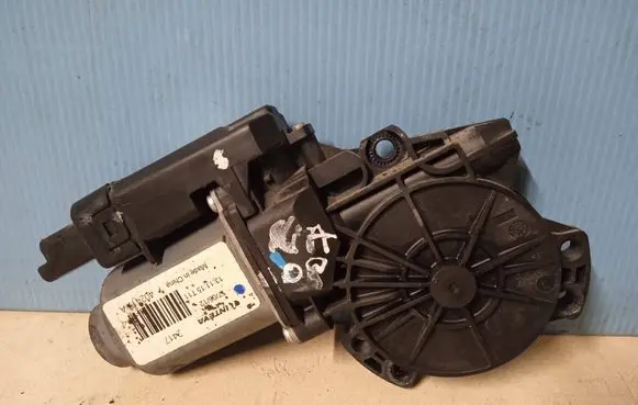 KIA Optima Rear door window regulator motor 402417A