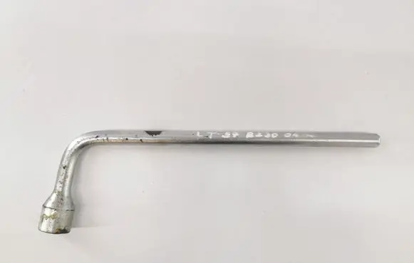 Mercedes-Benz SL R230 Wheel nut wrench A1205810246