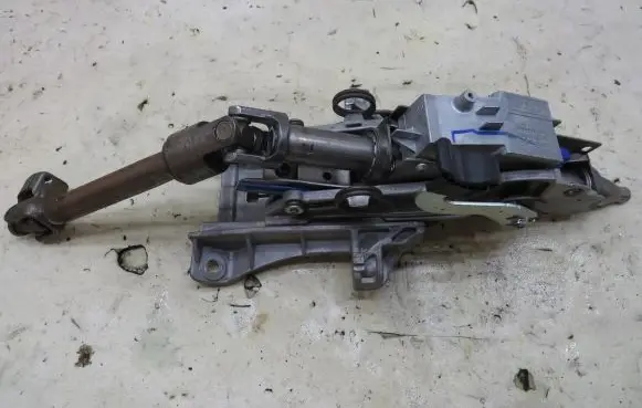Ford Mondeo MK V Steering wheel axle