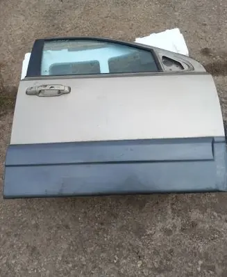 KIA Sorento Front door 
