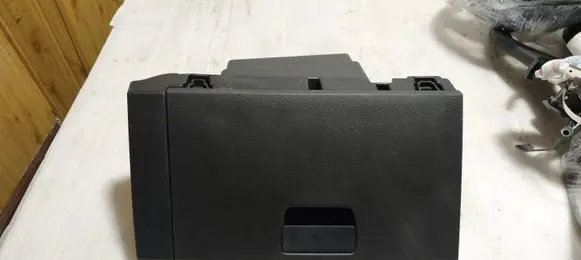 Dacia Sandero III Glove box 685009119R