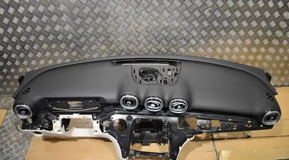 Mercedes-Benz C W206 Dashboard KONSOLAW20655