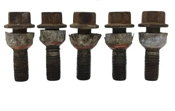 Nuts/bolts