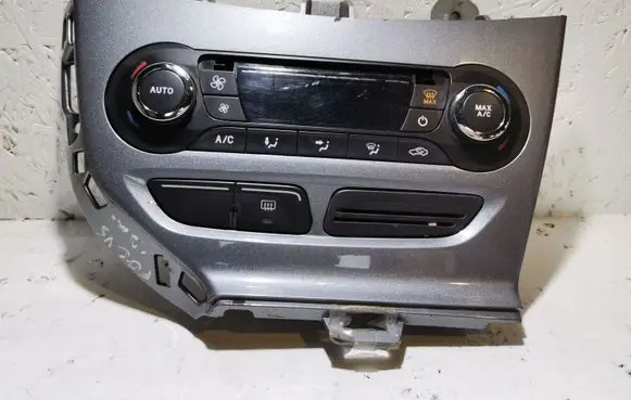 Ford Focus Climate control unit WK3A19895