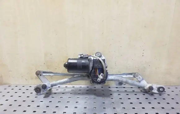 Hyundai ix35 Front wiper linkage and motor