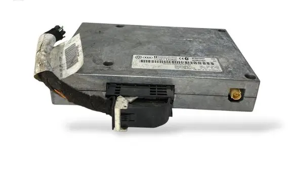 Audi A4 S4 B7 8E 8H Bluetooth control unit module 8P0862335H