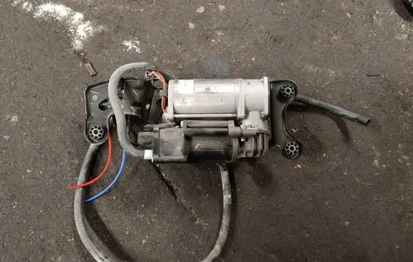 BMW X5 F15 Air suspension compressor/pump 4430200231