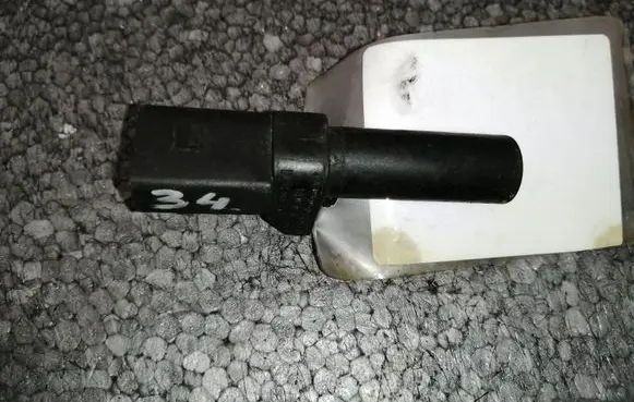 Mercedes-Benz C W203 Crankshaft position sensor 0261210171 A0031532728