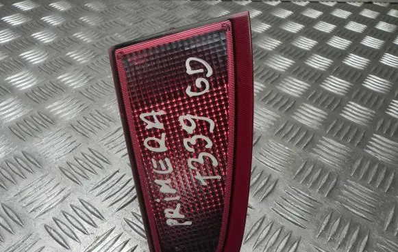 Nissan Primera Rear/tail lights 26540AU800 A2147LT