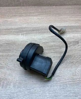 BMW 5 E39 Engine control unit/module fan 1745182 0130002831