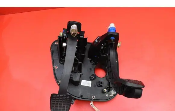 Fiat Iveco Daily Accelerator throttle pedal 5801492032
