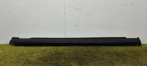 Volvo C40 Sill 32216803