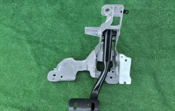 Audi A6 S6 C8 4K Brake pedal bracket assembly 4K1723117 A1S112CC1