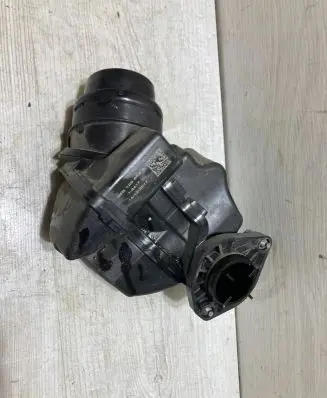 Audi A3 S3 8V Air intake hose/pipe 05E129656A