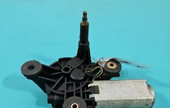 Rear window wiper motor