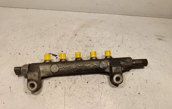 Nissan Navara D40 Fuel main line pipe 49007K04192