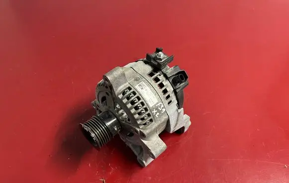 BMW X2 F39 Generator/alternator 8627124