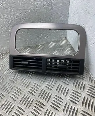 Jeep Grand Cherokee (WJ) Dash center air vent grill 55116037