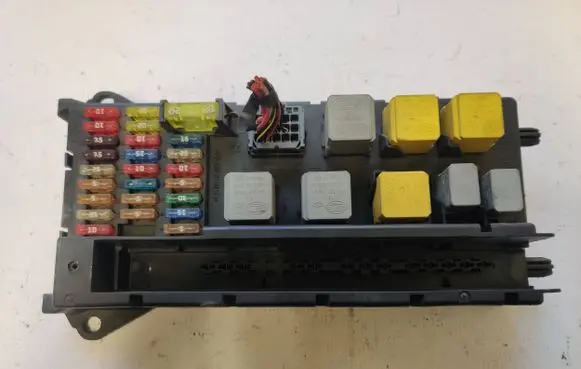 Volkswagen Crafter Fuse module A9065450401