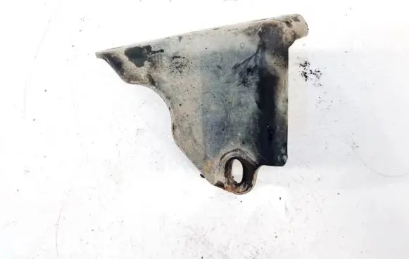 Toyota Avensis T250 Engine mounting bracket 171390R010B