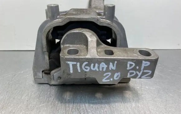 Volkswagen Tiguan Engine mount bracket 5N0199262 HM345M10CN
