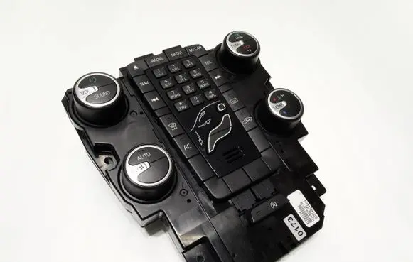 Volvo V40 Climate control unit 31288104 13W49E05 MU493200138