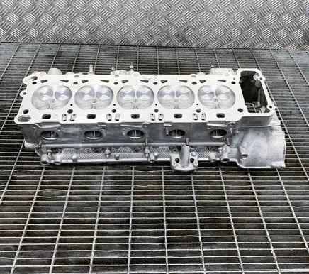 BMW 5 E60 E61 Engine head 7833884