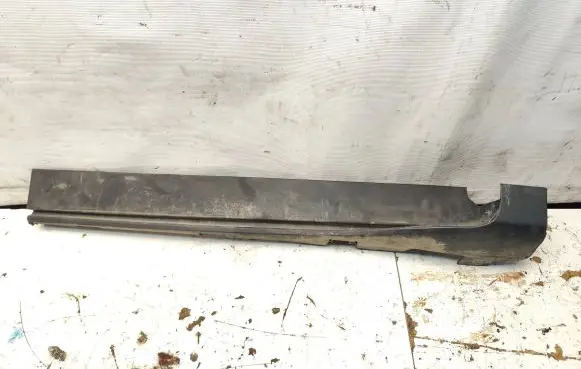 Ford Taurus Side skirt front trim S2zDC AG135410154AFW