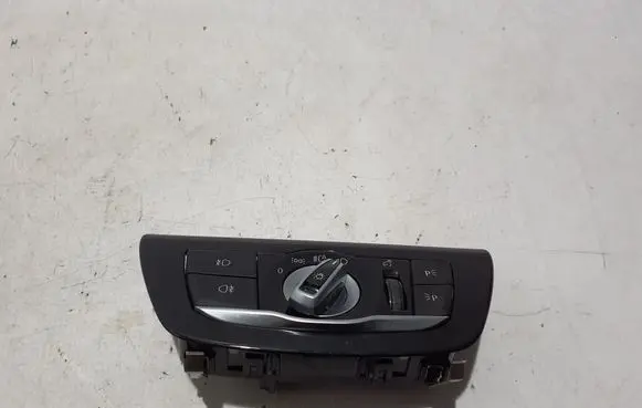 BMW 5 G30 G31 G38 Light switch 6841883