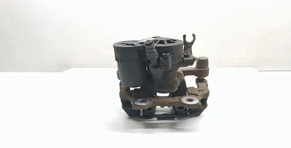 BMW 2 F46 Rear brake caliper 6798957