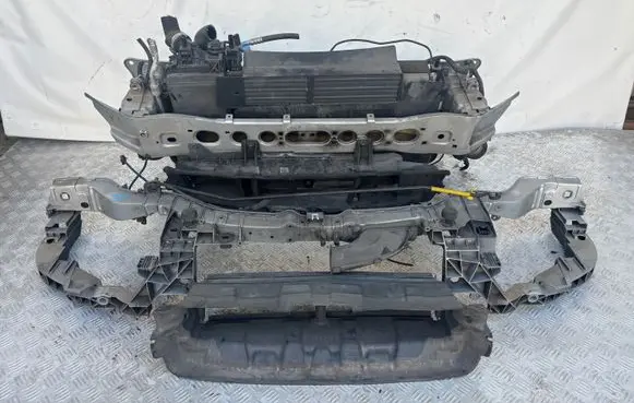 Ford Focus Front piece kit 