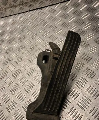 Skoda Superb B6 (3T) Accelerator throttle pedal 1K1721503AM