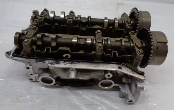 Dacia Sandero III Engine head 3736R