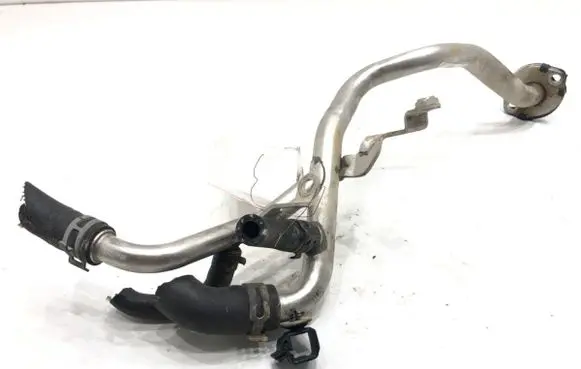 Engine coolant pipe/hose