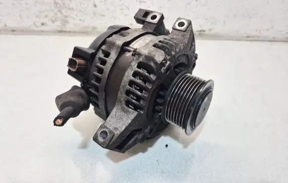 Honda CR-V Generator/alternator 1042101140