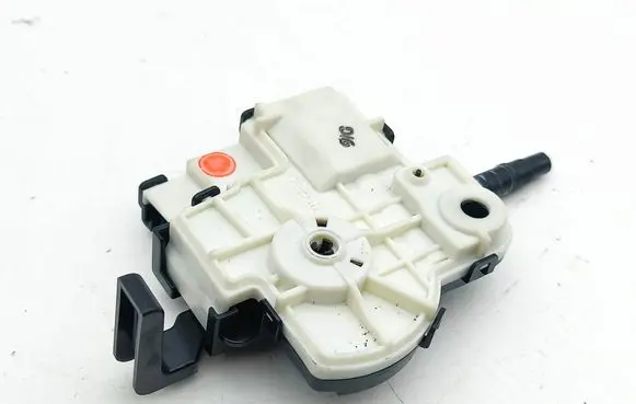 Toyota Prius (XW50) Fuel tank cap lock motor 