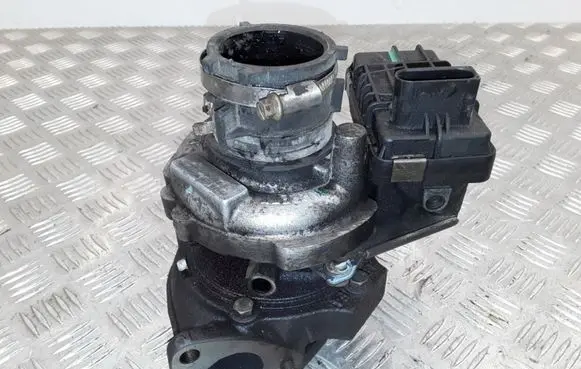 Jaguar S-Type Turbo 4R8Q6K682BK 6NW008412 4R806K682BK