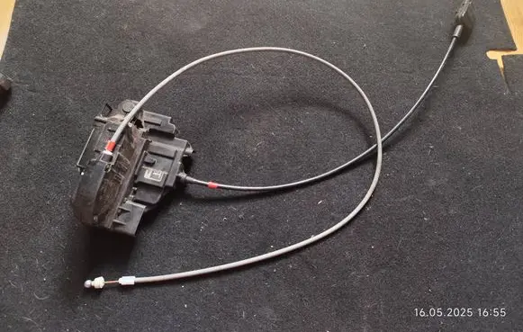 Nissan Note (E11) Front door lock 24204078