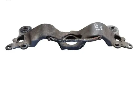 Gearbox mounting bracket