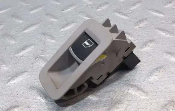 Volkswagen PASSAT B7 USA Electric window control switch 561868749 5K0959855