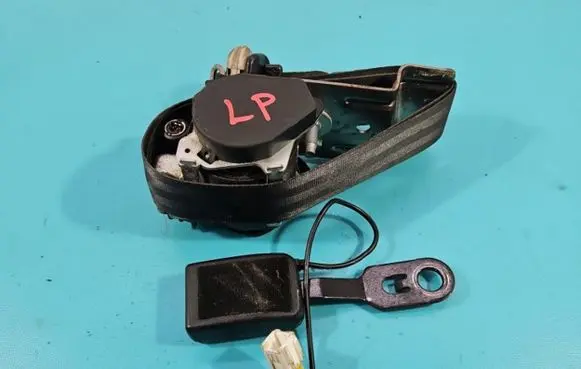 Peugeot 207 Front seatbelt IMPRK1388735