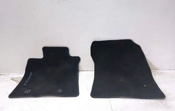 Toyota Avensis T270 Car floor mat set