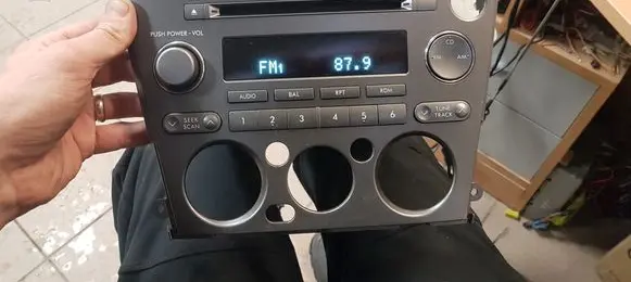 Radio/CD/DVD/GPS head unit