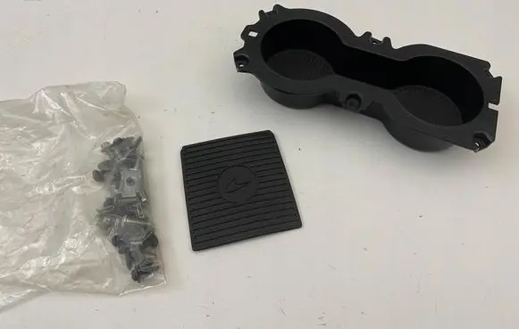 McLaren MP4 12c Cup holder front 11N1140CP