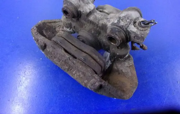 Peugeot 206 Rear brake caliper