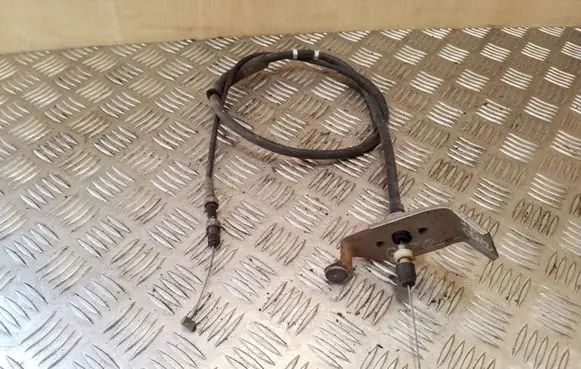 Toyota RAV 4 (XA20) Throttle cable 