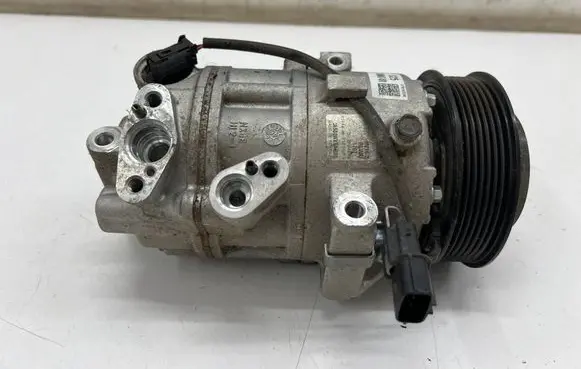 KIA Sportage Air conditioning (A/C) compressor (pump) 97701N7250