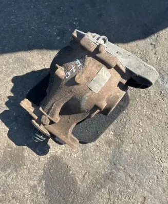 BMW X5 E70 Rear differential 7590913